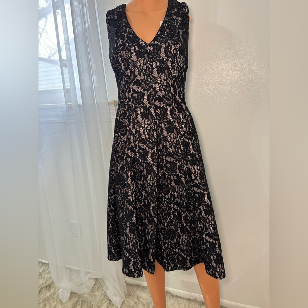 Chic Black /Soft Pink Lace Midi Dress